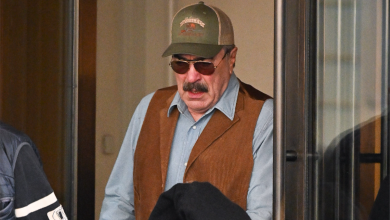 Photo of Tom Selleck Said His Body Let Him ‘Down’ Yet He Won’t Dye His Hair & Does ‘Grunt Work’ At His Ranch